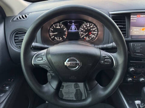 2020 Nissan Pathfinder S