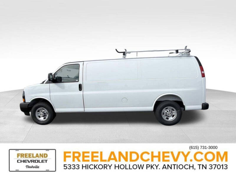 2025 Chevrolet Express 2500