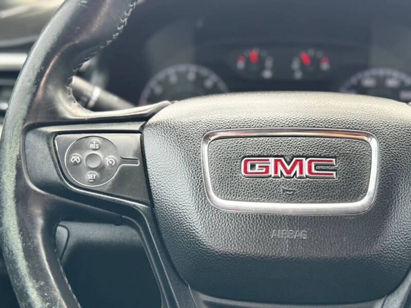 2017 GMC Acadia SLE-1