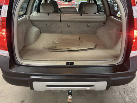 2005 Volvo XC70