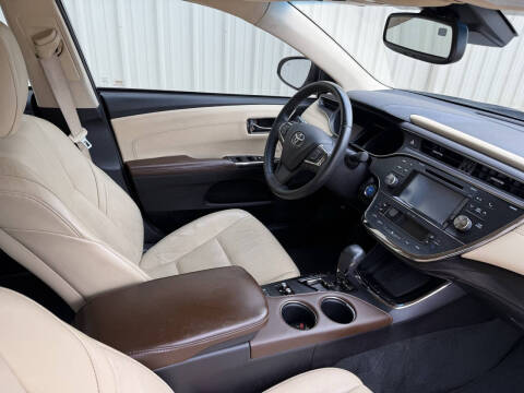 2018 Toyota Avalon Hybrid XLE Premium