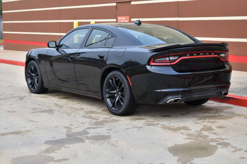 2019 Dodge Charger SXT