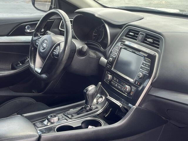 2017 Nissan Maxima