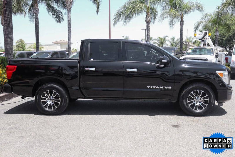 2020 Nissan Titan SV