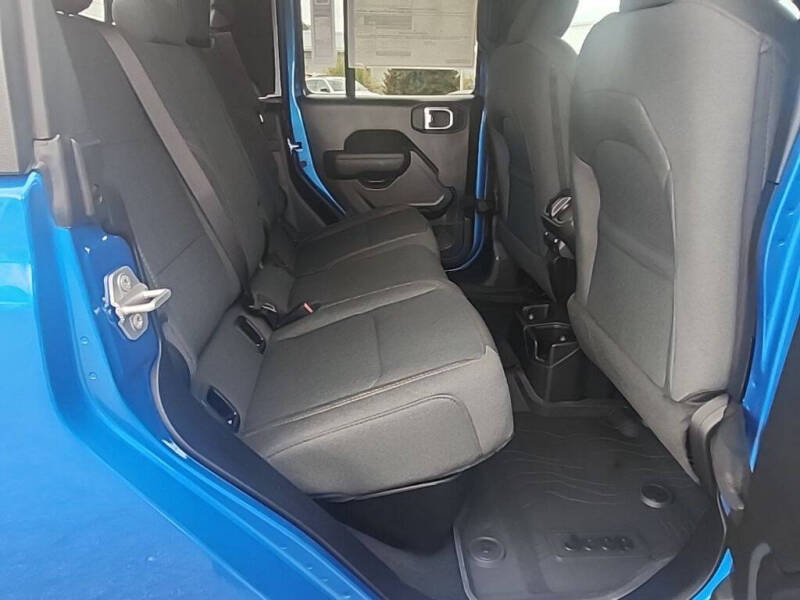 2026 Jeep Gladiator Willys