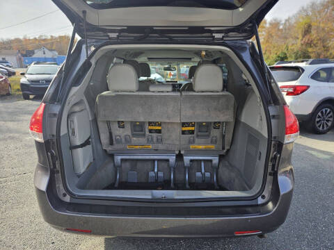 2014 Toyota Sienna