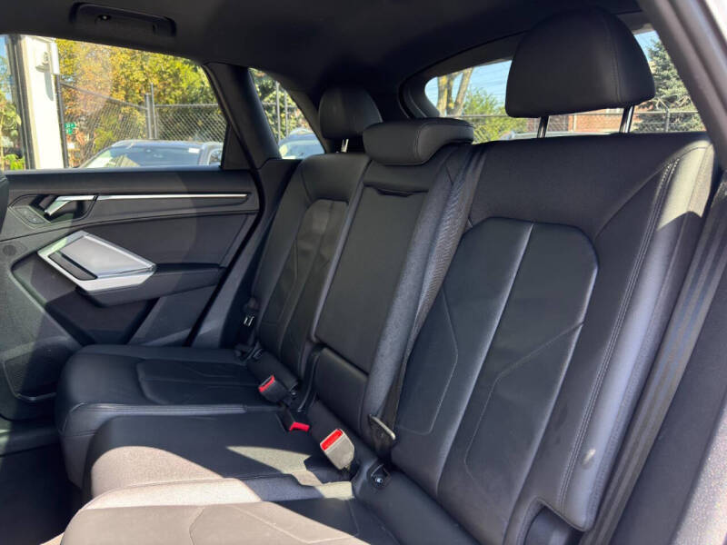 2023 Audi Q3 quattro S line Premium 45 TFSI