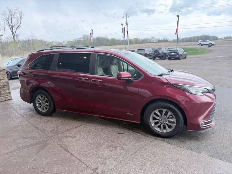 2021 Toyota Sienna XLE 7-Passenger