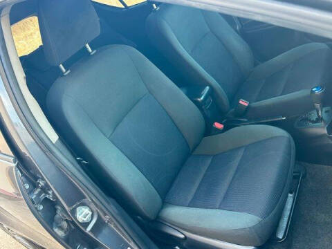 2015 Toyota Prius c Three