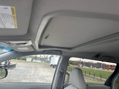 2014 Toyota Sienna XLE 8-Passenger