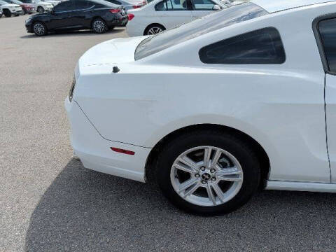 2014 Ford Mustang V6