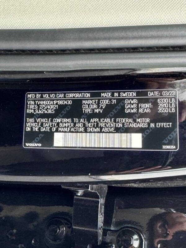 2023 Volvo XC90 Recharge T8 Ultimate Bright Theme 6P