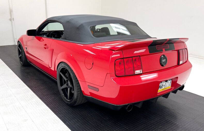 2005 Ford Mustang