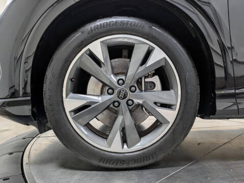 2024 Audi Q4 e-tron quattro Premium Plus 55