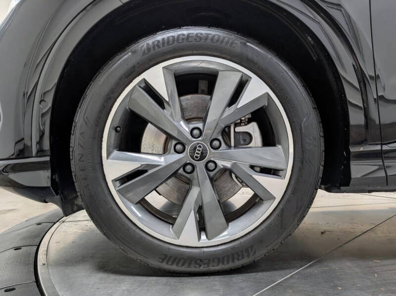 2024 Audi Q4 e-tron quattro Premium Plus 55