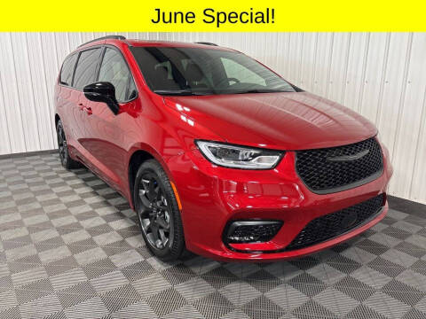 2026 Chrysler Pacifica Limited Photo