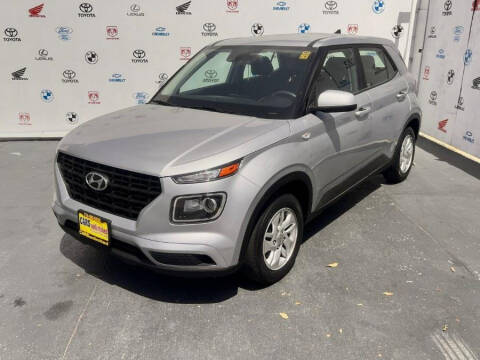 2022 Hyundai Venue SE