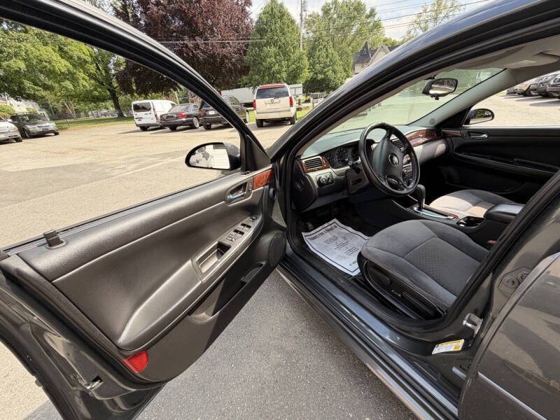 2011 Chevrolet Impala LT