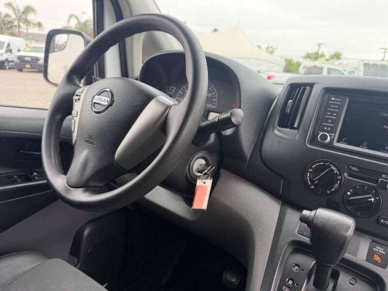 2020 Nissan NV200