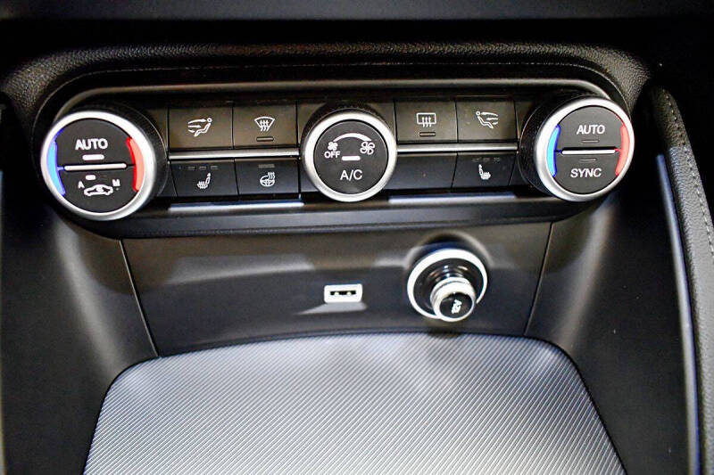 2019 Alfa Romeo Stelvio Ti Sport