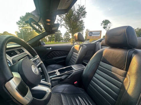 2010 Ford Mustang V6