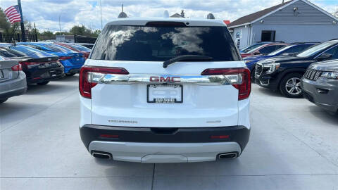 2022 GMC Acadia SLT