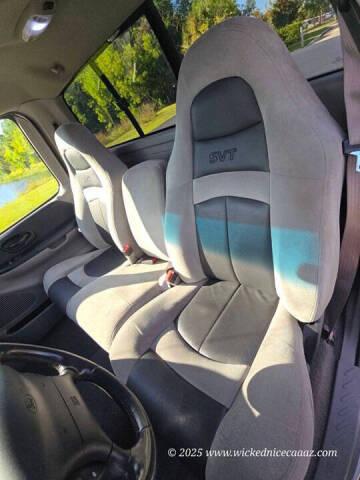 2002 Ford F-150 SVT Lightning