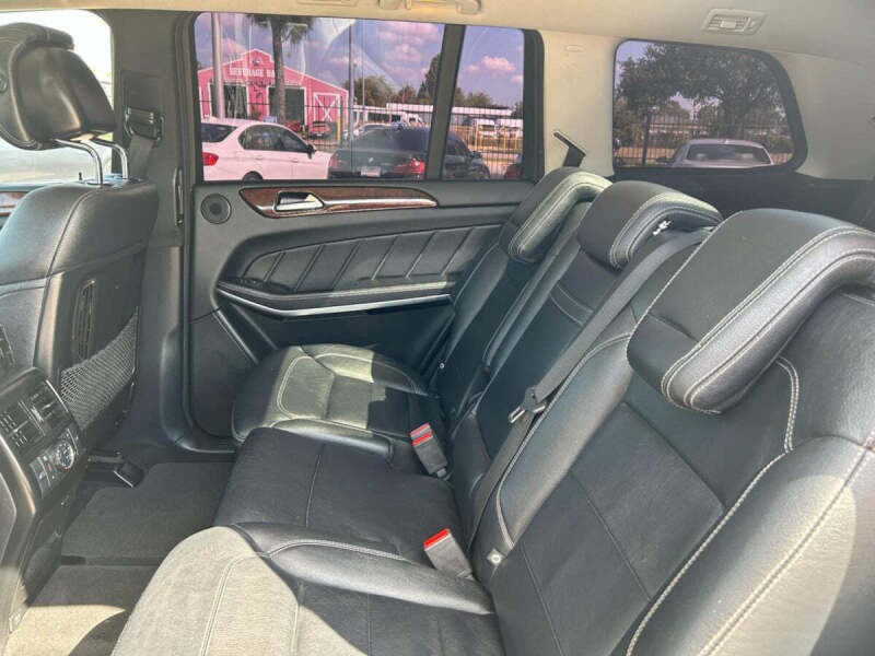 2014 Mercedes-Benz GL-Class GL 550 4MATIC