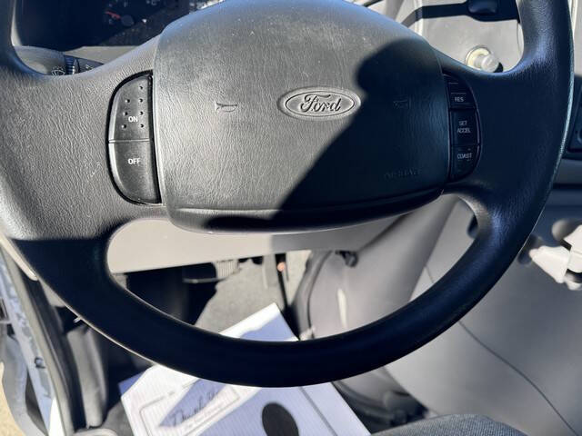 2002 Ford E-Series E-250