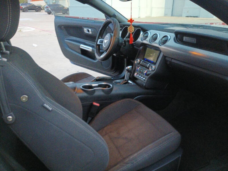 2018 Ford Mustang EcoBoost