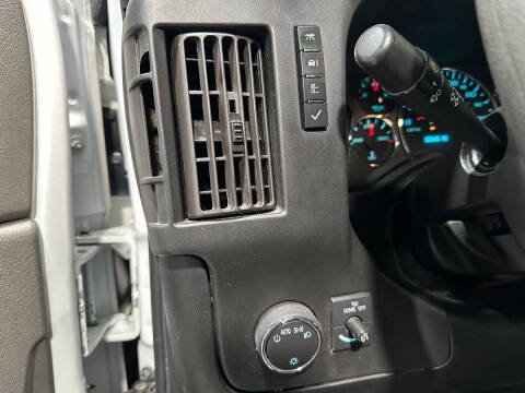 2017 GMC Savana 2500