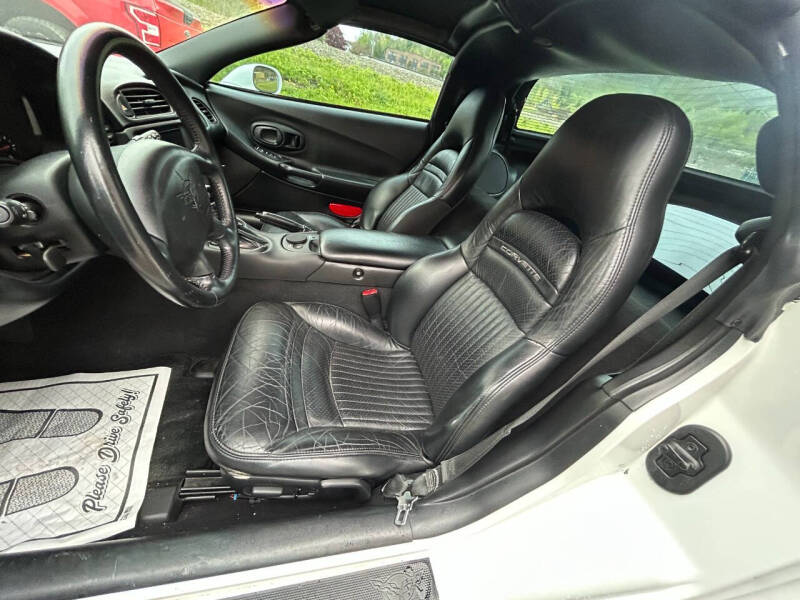 2004 Chevrolet Corvette