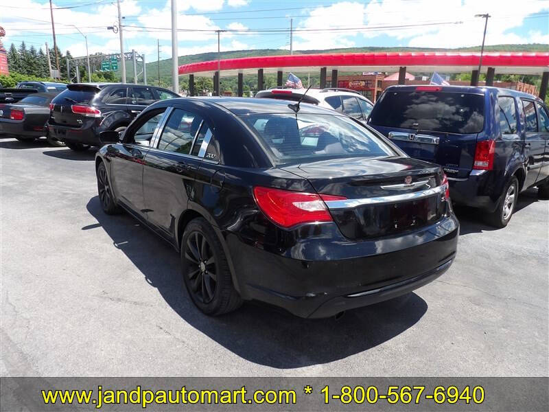 2012 Chrysler 200 Touring