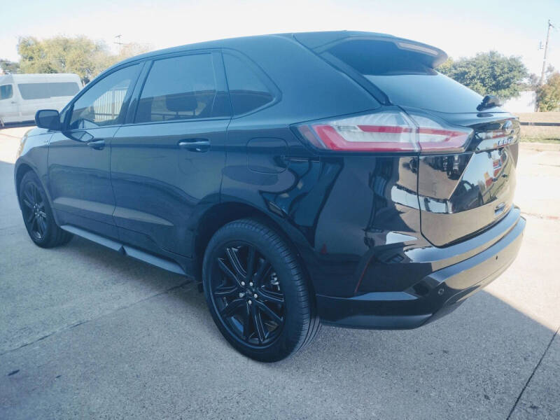 2023 Ford Edge