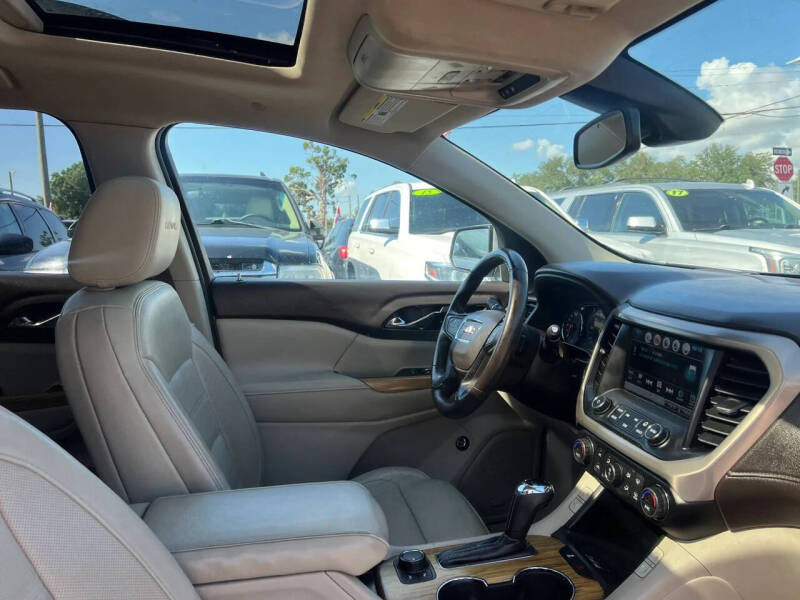 2017 GMC Acadia Denali