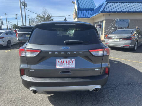 2020 Ford Escape SE