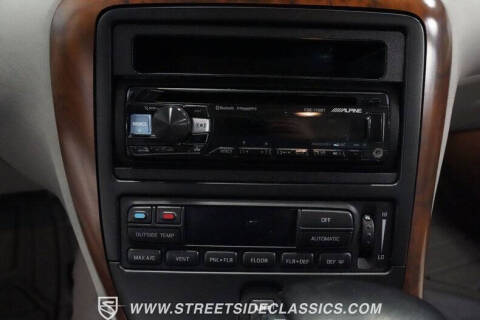 1997 Lincoln Mark VIII