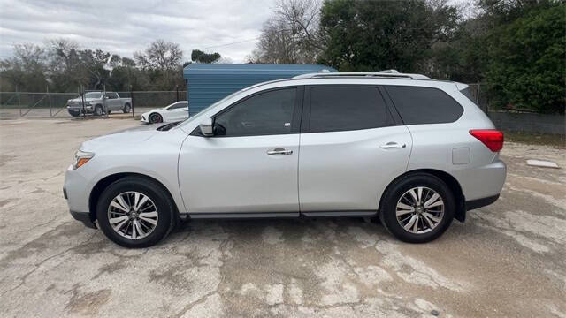 2018 Nissan Pathfinder SV