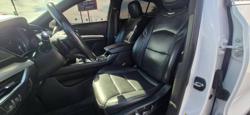 2022 Cadillac XT4 Premium Luxury