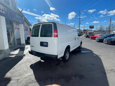 2018 Chevrolet Express 2500