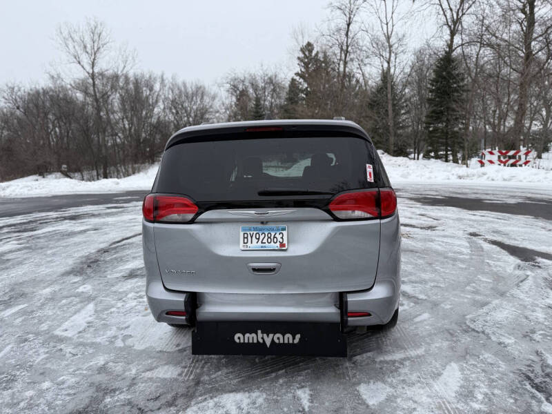 2021 Chrysler Voyager LXi