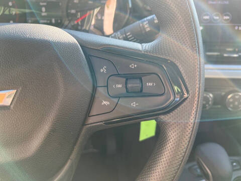 2025 Chevrolet Trax LS