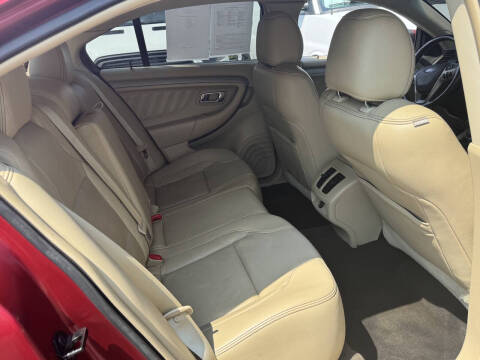 2016 Ford Taurus SEL