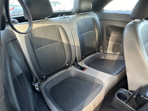 2015 Volkswagen Beetle 1.8T Entry PZEV