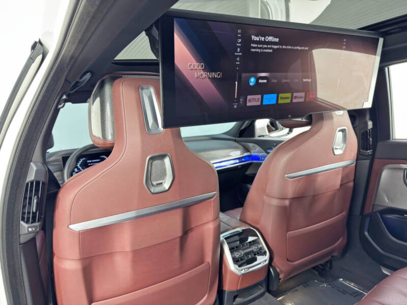 2023 BMW 7 Series 740i