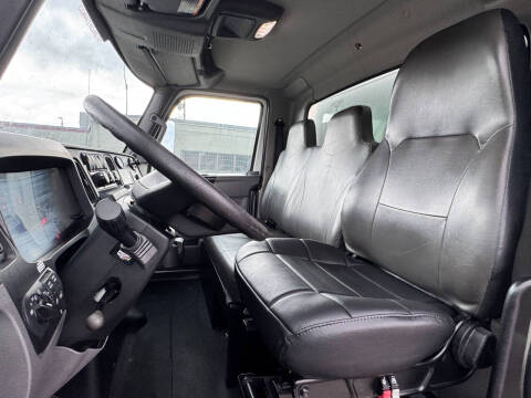 2020 International MV607