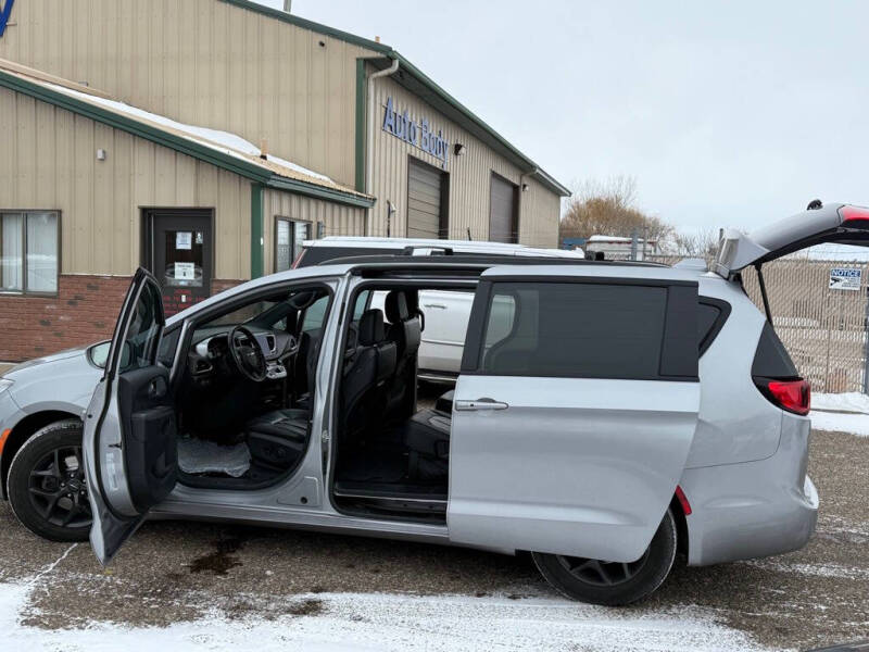 2018 Chrysler Pacifica Touring L