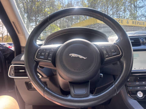 2017 Jaguar F-PACE 20d Prestige