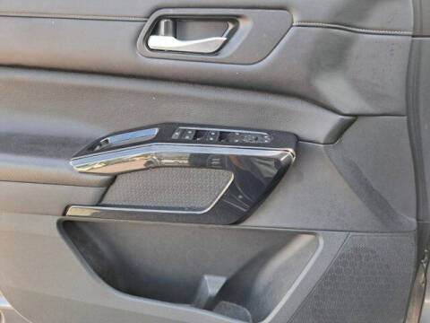 2022 Nissan Pathfinder S