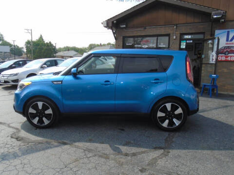 2016 Kia Soul +